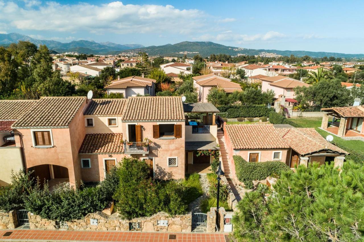 Villino Il Faretto Spiaggia Budoni Exterior foto
